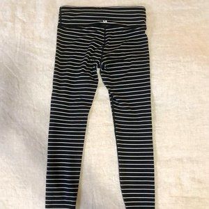 GapFit High Rise Rib Blackout 7/8 Striped Workout Leggings, Size S
